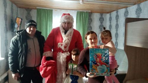 Сотрудники ОСП 46 Старые Тинчали продолжают дарить новогоднее настроение