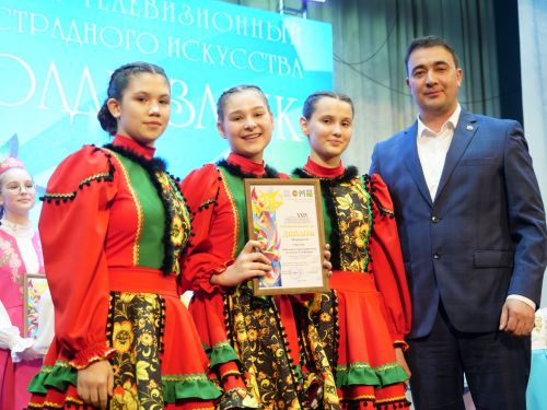 В Центре культурного развития города Буинска состоялся отборочный этап и гала-концерт участников отборочного тура фестиваля «Созвездие-Йолдызлык»
