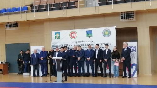 Сегодня в Буинске проходит турнир по национальной борьбе, посвященный памяти известного земляка Марата Садыкова