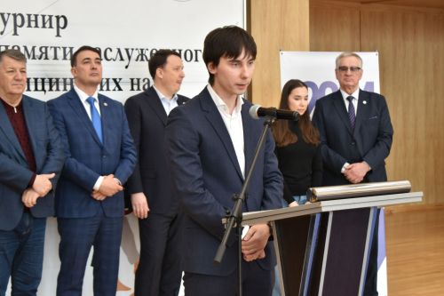 Дочь и сын Марата Садыкова: «Спасибо, буинцы, что не забываете отца» (фото, видео)