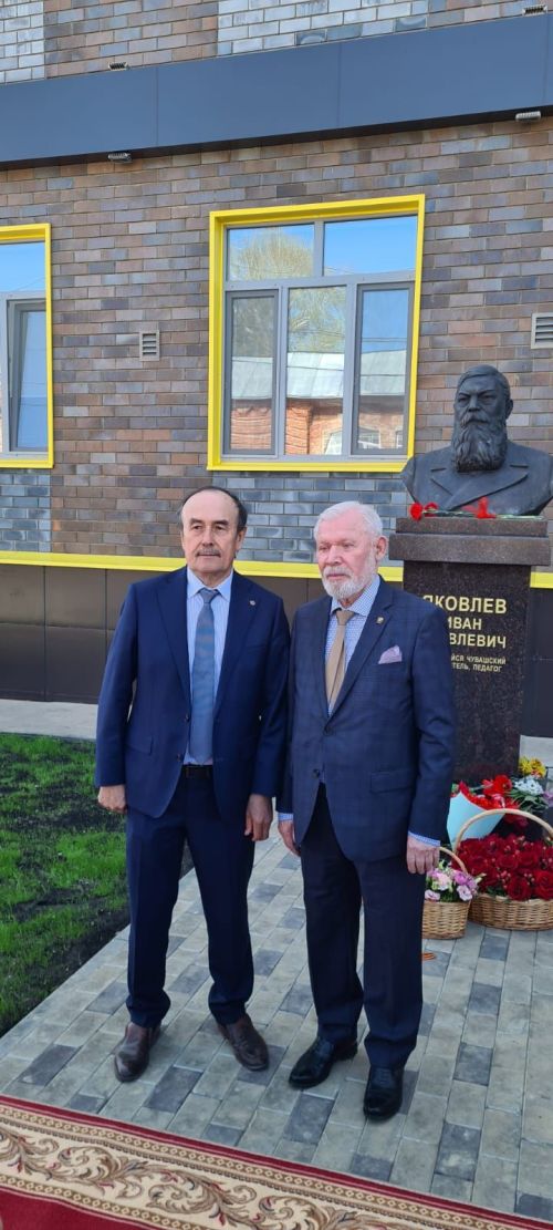 Сегодня в Буинске открыли памятник просветителю Ивану Яковлеву
