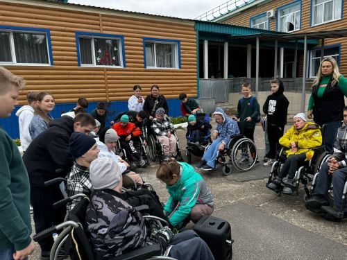Юные волейболисты Буинска подарили праздник детям с ограниченными возможностями