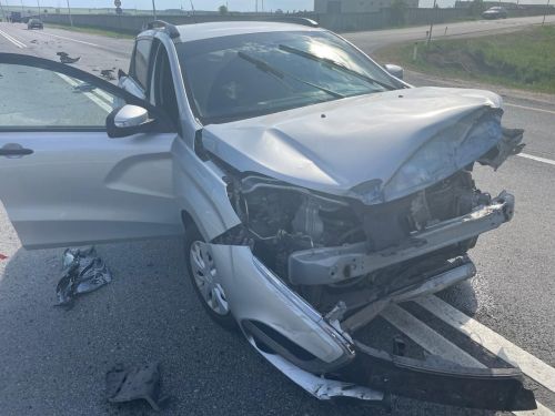 Пострадавшую сегодня в  ДТП женщину госпитализировали  в Буинскую ЦРБ (фото)