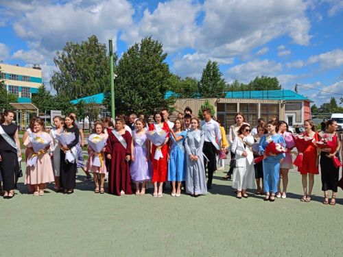 В Буинске состоялось вручение дипломов выпускникам медицинского училища (+фото)