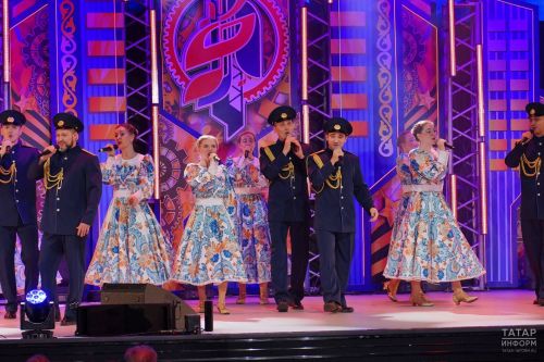 В КРК «Пирамида» прошел финал фестиваля «Безнен заман», Гран-при вручил Алексей Песошин
