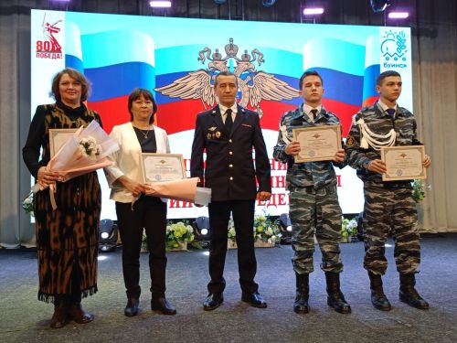 Сотрудники органов внутренних дел в Буинске отметили свой профессиональный праздник (фото)