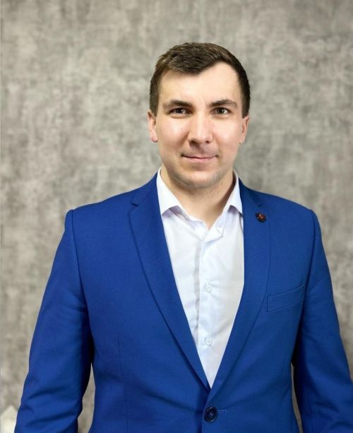 В Буинске: в плавательном бассейне «Дельфин» новый директор