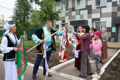 В Буинском районе полотенца для Сабантуя собирали на мотоблоке ( фото, видео)