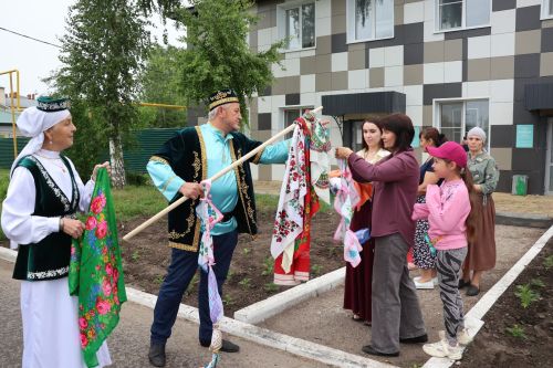 В Буинском районе полотенца для Сабантуя собирали на мотоблоке ( фото, видео)