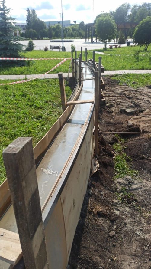 В Центральном парке Буинска начали возводить монумент, посвящённый Баки Урманче (фото)