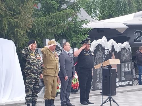 В Буинске открыли памятник участникам чеченской войны (+фото)