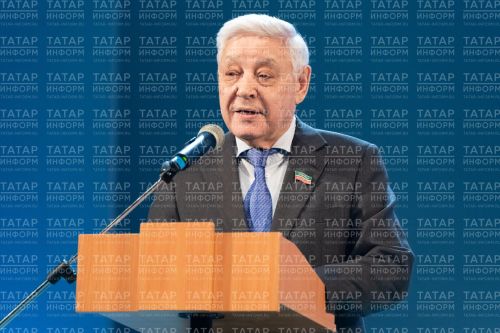 Поздравление Председателя Государственного Совета Республики Татарстан Ф.Х. Мухаметшина с Днем Государственного флага Российской Федерации