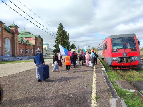Сегодня на железнодорожной станции «Буа» провели акцию в честь Дня Государственного флага России (+фото)