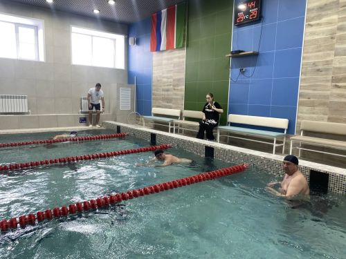 В Буинске прошли соревнования по плаванию среди участников и ветеранов специальной военной операции (фото, видео)