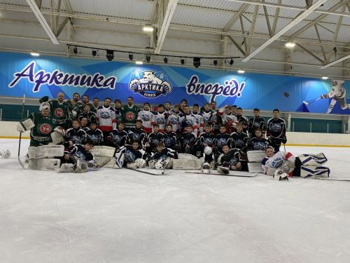Легенды татарстанского хоккея посетили Буинск (фоторепортаж)