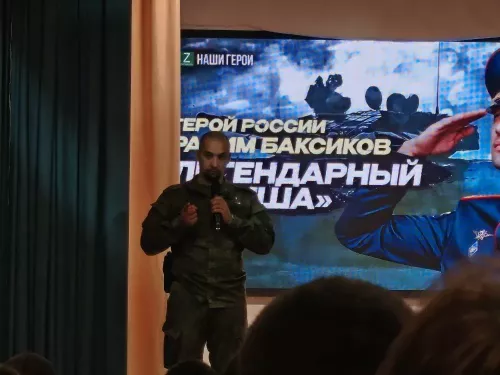 Сегодня Буинск посетил Герой России Расим Баксиков. Вспомним его подвиг