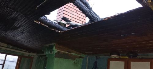 Вчера вечером в Буинске сгорел дом (+фото)