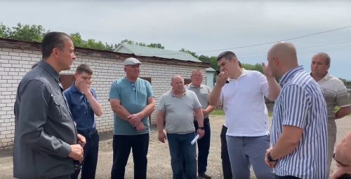 Буа районы башлыгы үзәкләштерелгән җылылык системасыннан кулланучы йорт хуҗалары мөрәҗәгате буенча хәлне урынга барып өйрәнде
