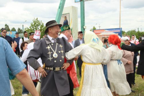 Татарстанский Буинск и Якутия: как символ единства российских регионов