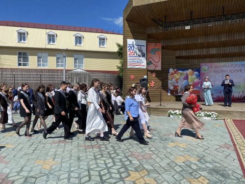 Бүген Буа ветеринария техникумын тәмамлаучы белгечләргә  дипломнар тапшырдылар