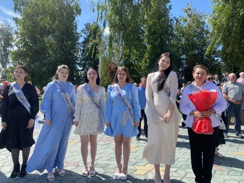 Бүген Буа ветеринария техникумын тәмамлаучы белгечләргә  дипломнар тапшырдылар