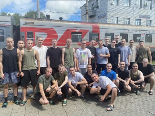 Тиздән Татарстан егетләре хәрби частькә барып җитәчәкләр