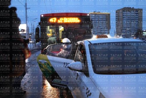 Поющий таксист - выходец из Буинского района поднимает настроение жителям Казани и всего Татарстана