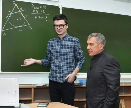Учитель лицея №131 Казани Кирилл Сергеев подготовил сразу 15 стобалльников по профильной математике – это лучший результат в Татарстане