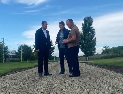 Глава Буинского района Ранис Камартдинов накануне проинспектировал объекты, на которых ведутся строительство и капитальный ремонт