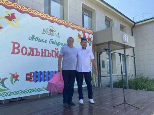 Сегодня в селе Вольнистан Буинского района земляки, договорившись, организовали праздник День села
