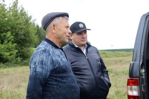 Глава Буинского района оценил темпы уборочных работ в местных хозяйствах
