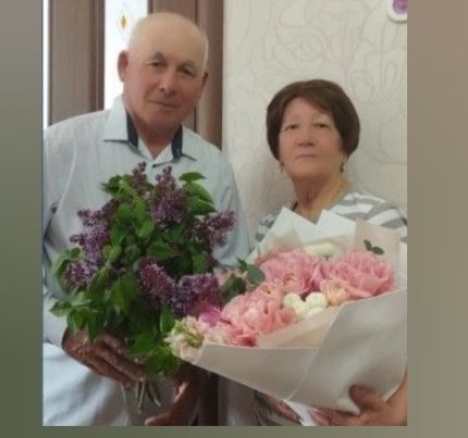 Юл бирү, канәгать булу, акыллы яшәү безнең гаилә тормышының “өч баганасы кебек”, диләр Буадан  55 ел гомер иткән Мөхәммәдуллинар