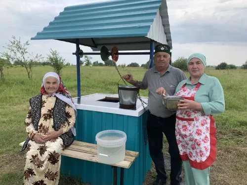 Буа районы Кайбыч авылыннан Рамил Садриевның балачагы коесы кабат тәмле суын бирә