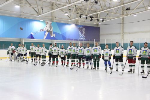 Легенды татарстанского хоккея посетили Буинск