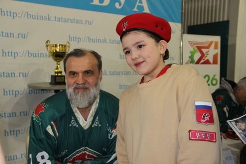 Легенды татарстанского хоккея посетили Буинск