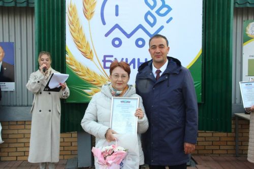 Торжественное обновление Доски почета Буинского муниципального района