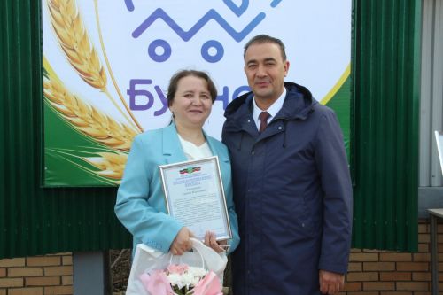 Торжественное обновление Доски почета Буинского муниципального района