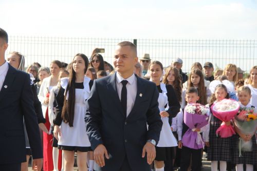Праздничная линейка, посвящённая Дню знаний в Лицее № 2