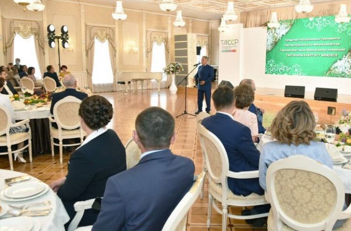 Стало известно, кто поедет на прием  Раиса Татарстана, посвященный чествованию лучших семей республики