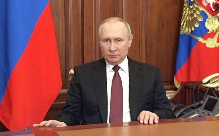 Владимир Путин мәктәп укучыларын һәм педагогларны Белем көне белән котлады
