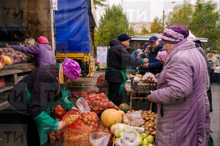 На первой осенней сельхозярмарке казанцы купили продукции на 54 млн рублей