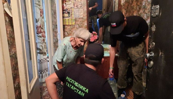 Глава Форпоста о работе волонтеров в Лисичанске: «Колем дрова и носим воду для стариков»