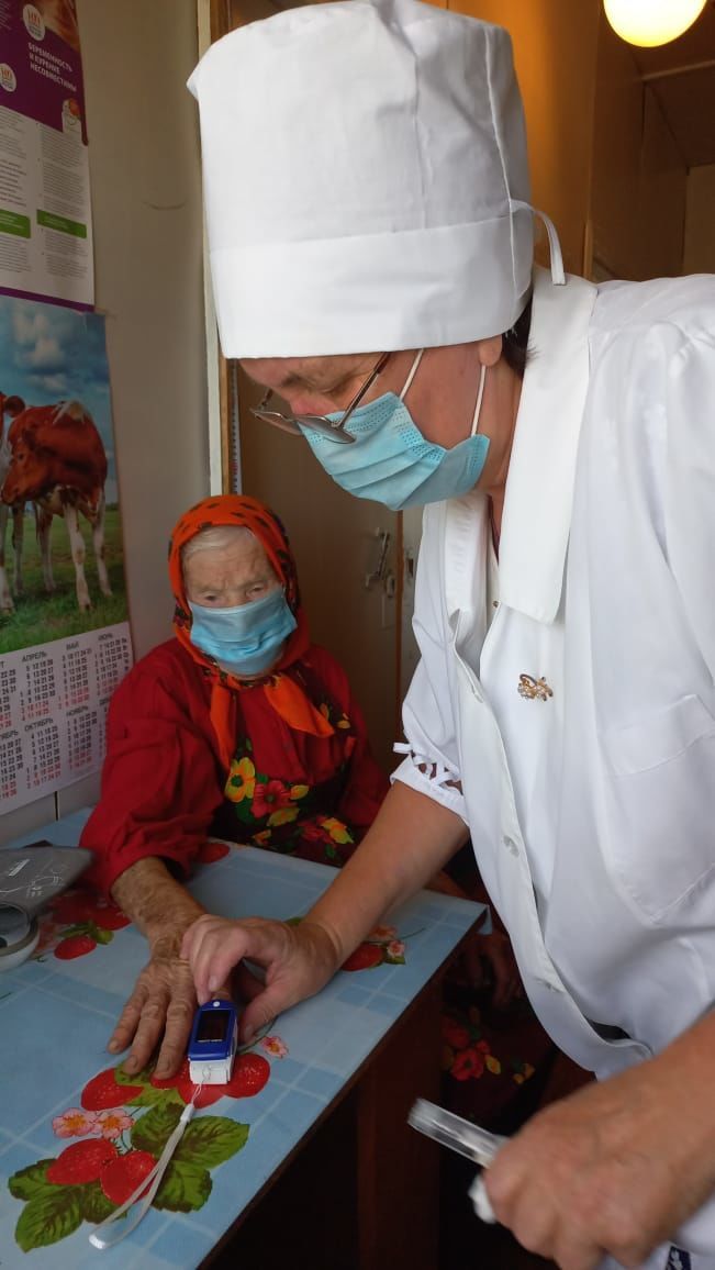 В Буинском районе 90-летняя женщина привилась от коронавируса