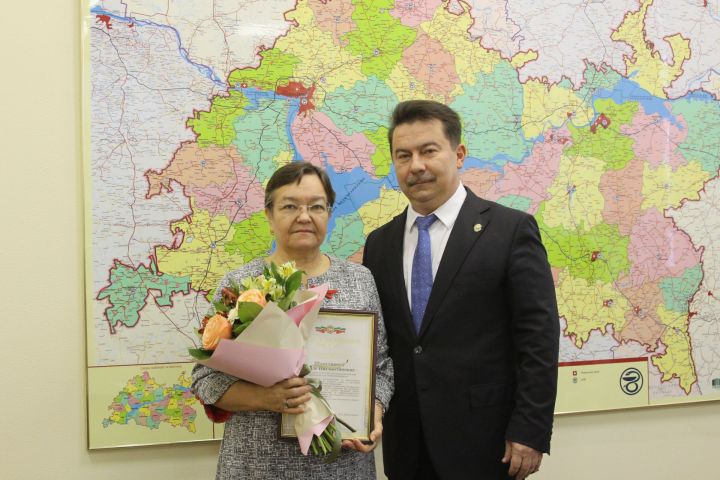 Врач из Буинска награждена Благодарственным письмом председателя Госсовета РТ