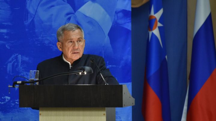 Минниханов поручил в ускоренном режиме подготовить убежища и системы оповещения