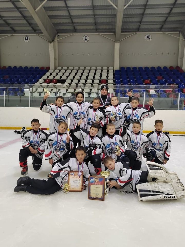 ХК «Арктика»  заняла 2 место в турнире по хоккею