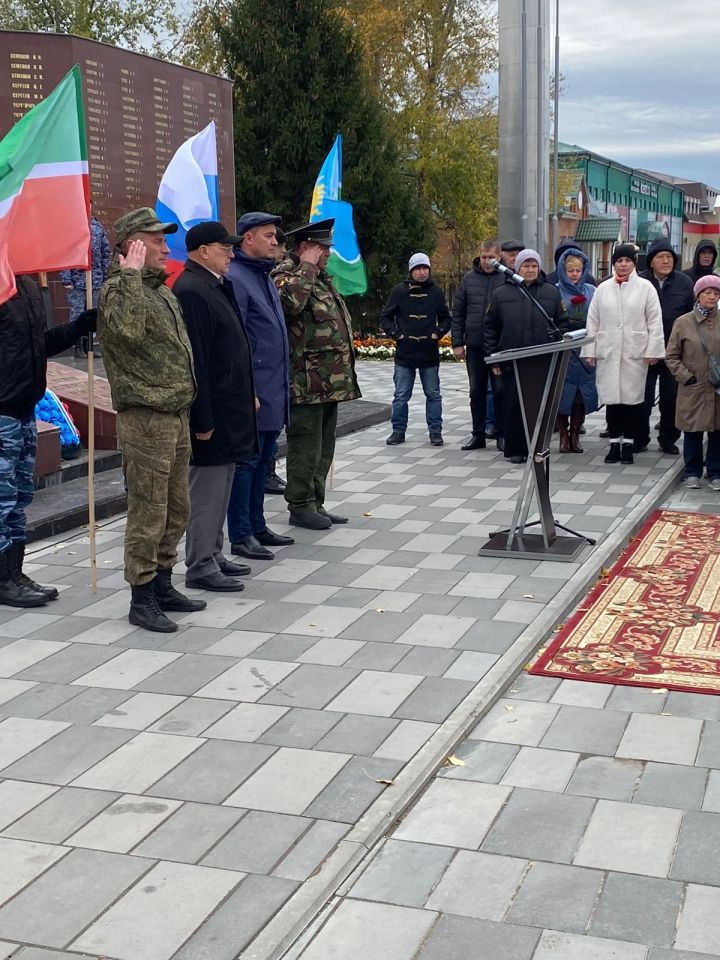 В Буинске простились добровольцем батальона «Алга» сержантом Александром Хлаповым