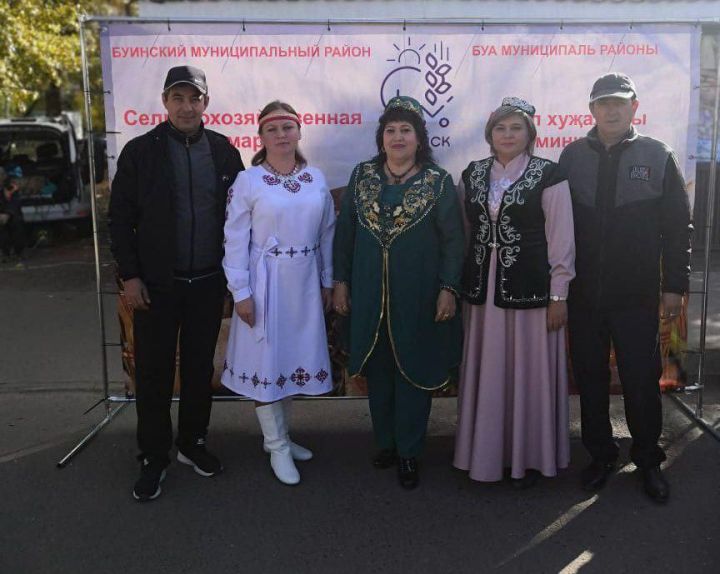 Артисты Буинска выступили  на сельскохозяйственной ярмарке в Казани