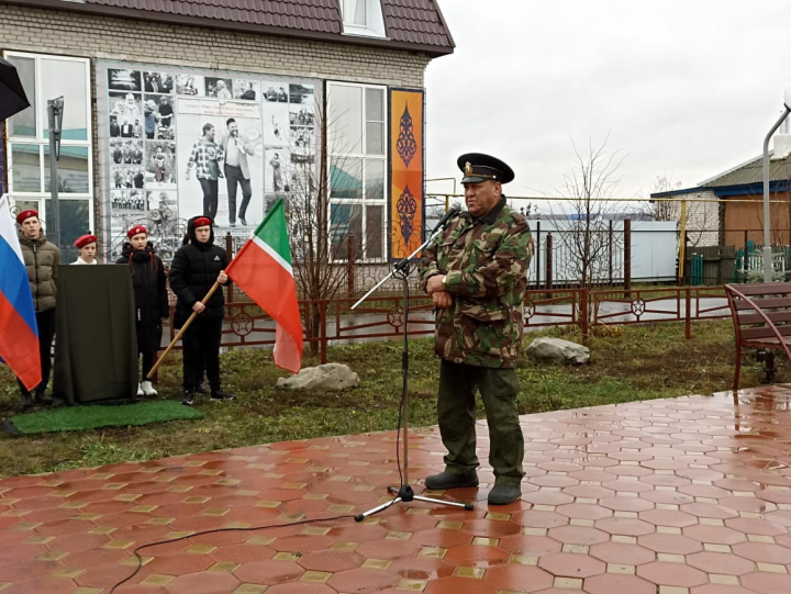 Память погибшего участника СВО увековечили в родной деревне