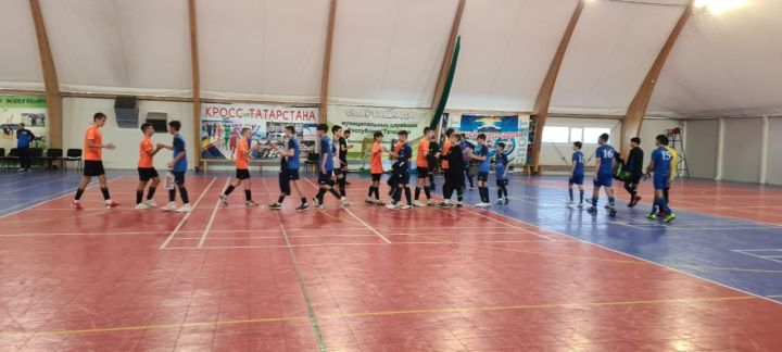 В Буинске проходят финальные игры Первенства РТ по мини - футболу среди юношей 2008-2009 г. р.